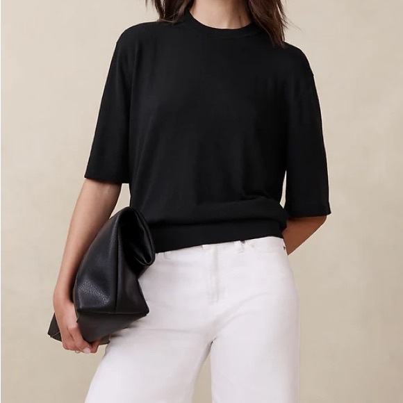 Banana Republic Sweaters - Banana Republic Short Sleeve Forever Sweater Size XS